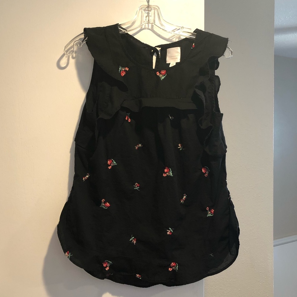 ⭐️ Lauren Conrad Ruffle Tank Top